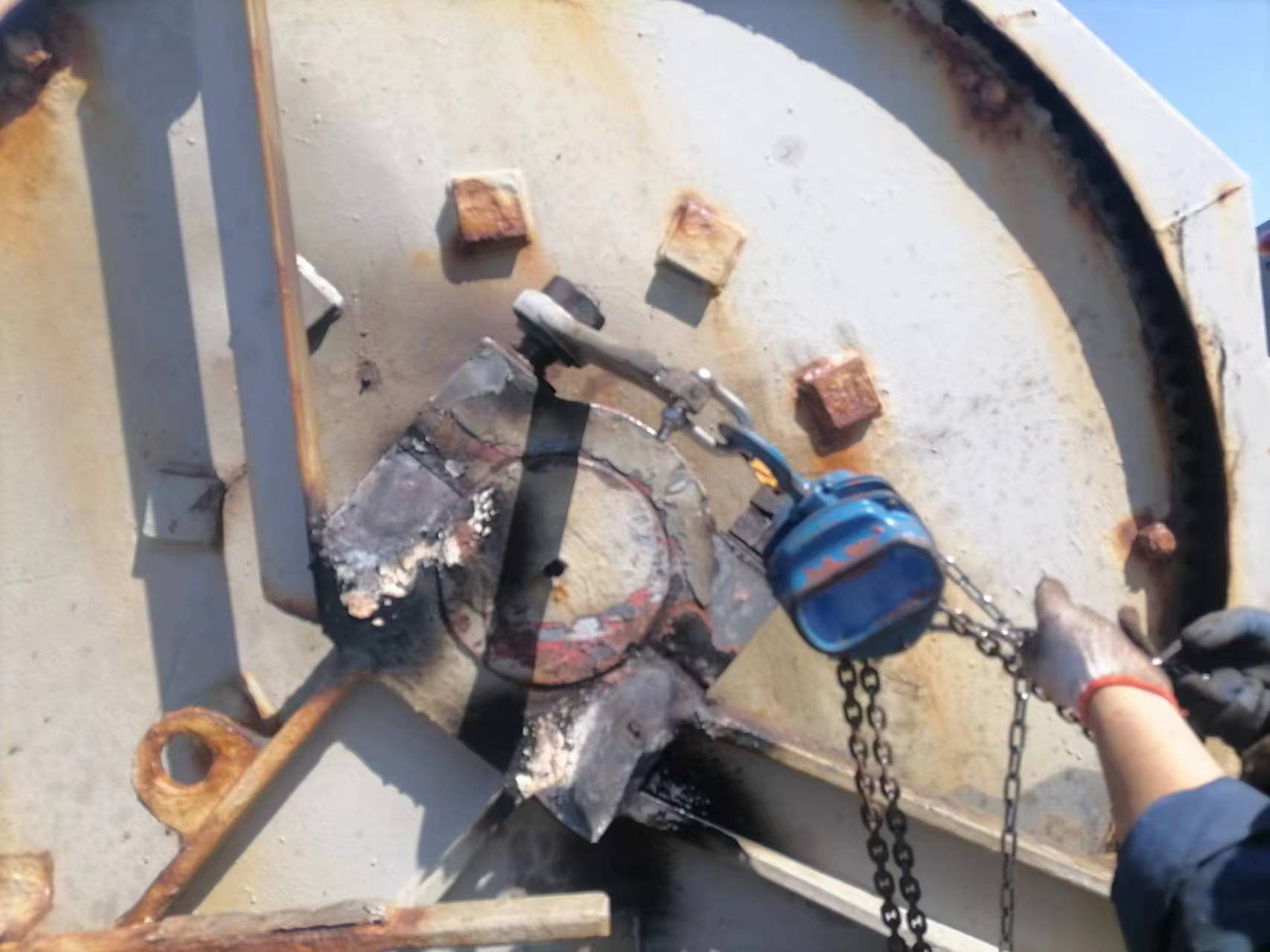 Anchor gear replace